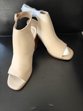 Ermonn Women’s Nude Open-Toe Block Heel Sandals
